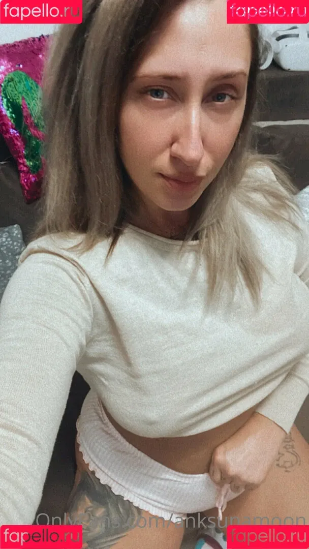 anksunamoon Onlyfans Photo Gallery 
