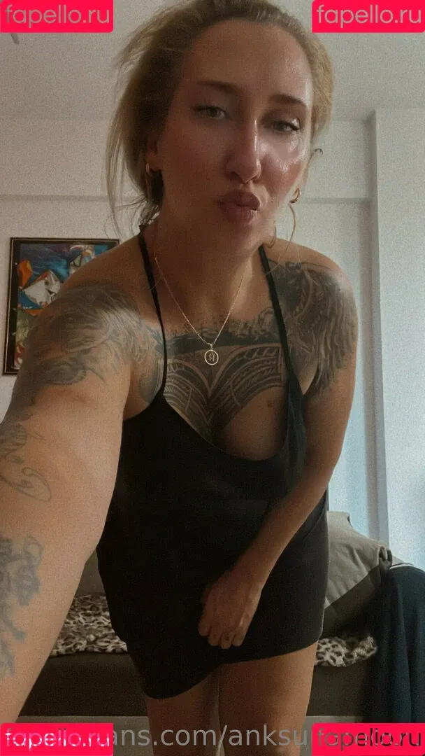 anksunamoon Onlyfans Photo Gallery 