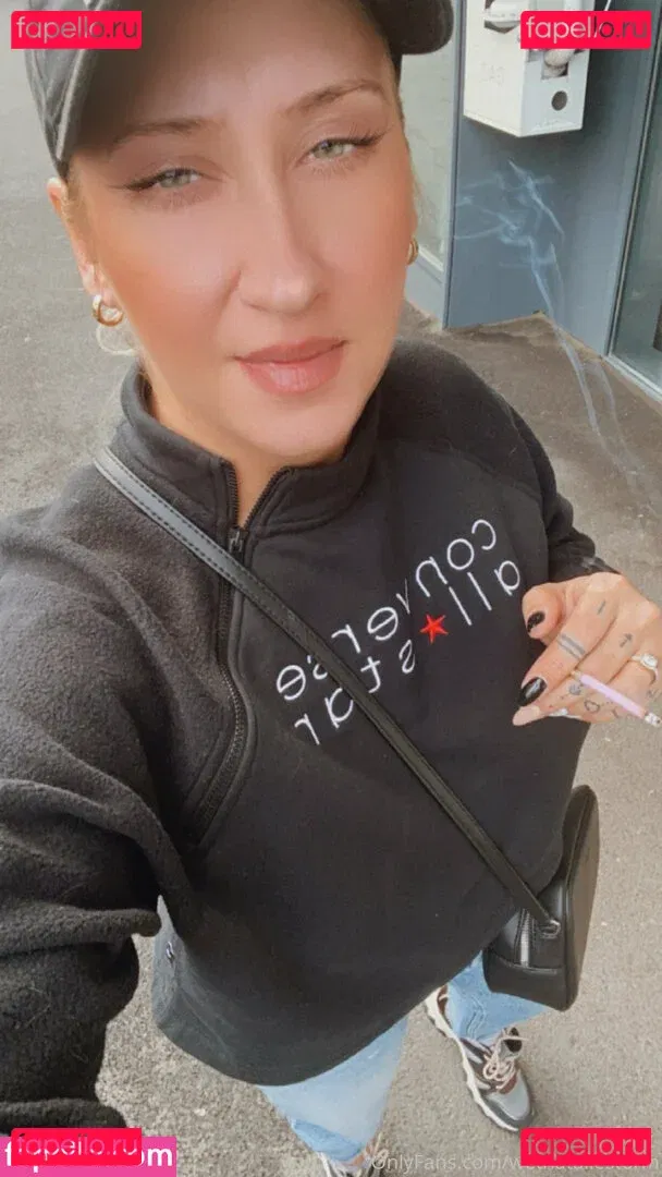 anksunamoon Onlyfans Photo Gallery 