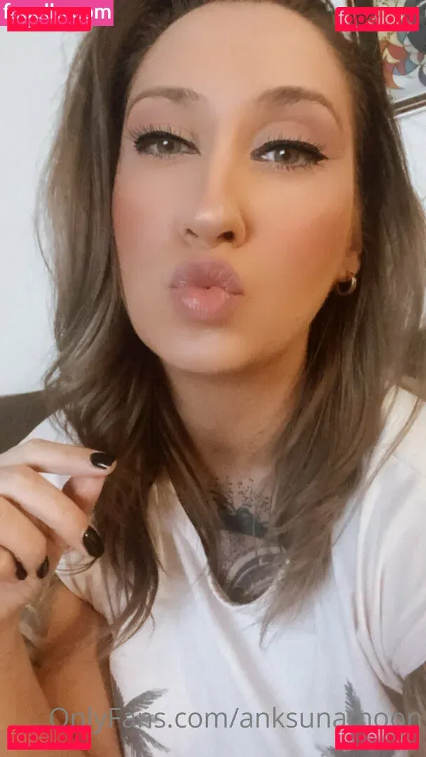 anksunamoon Onlyfans Photo Gallery 