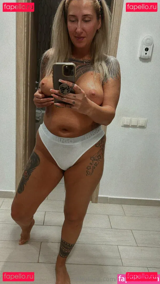 anksunamoon Onlyfans Photo Gallery 