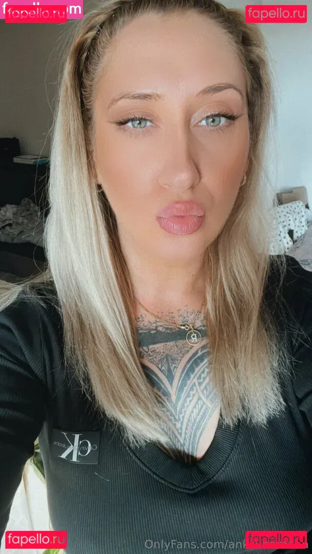 anksunamoon Onlyfans Photo Gallery 