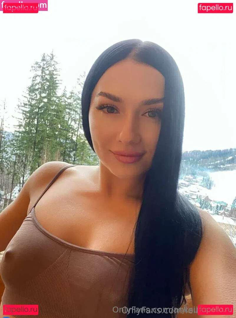 anksunamoon Onlyfans Photo Gallery 