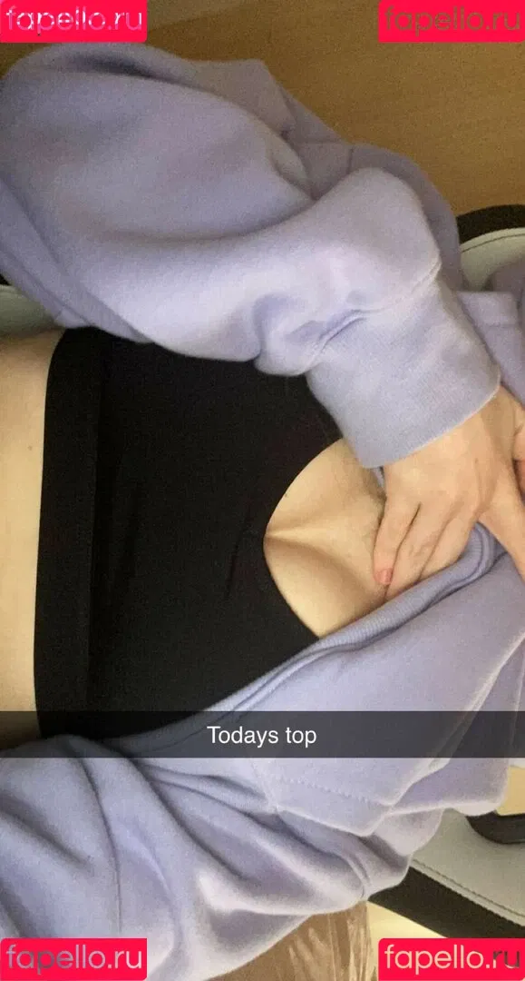 Mira Szalma Onlyfans Photo Gallery 