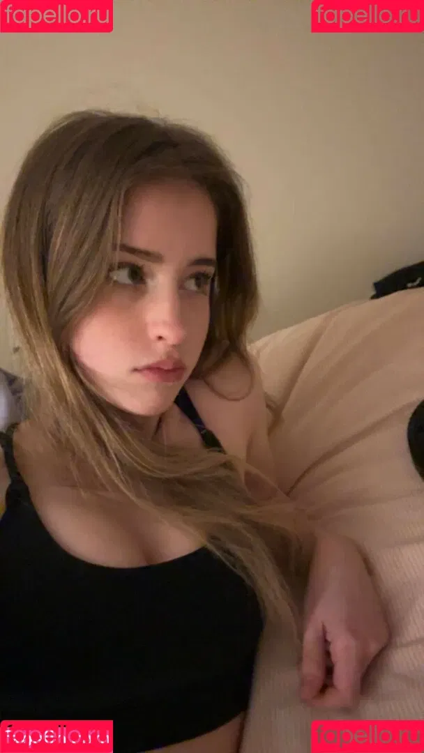 Mira Szalma Onlyfans Photo Gallery 
