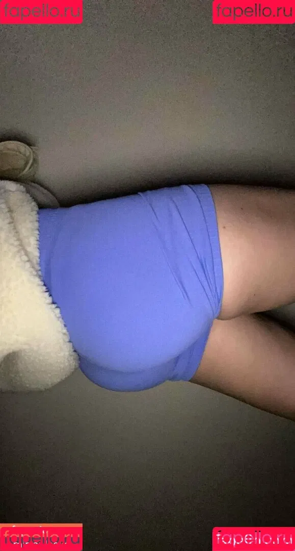 Mira Szalma Onlyfans Photo Gallery 