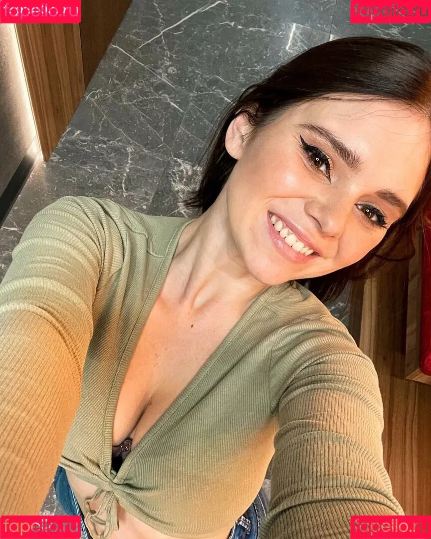 6nesty9_ Onlyfans Photo Gallery 