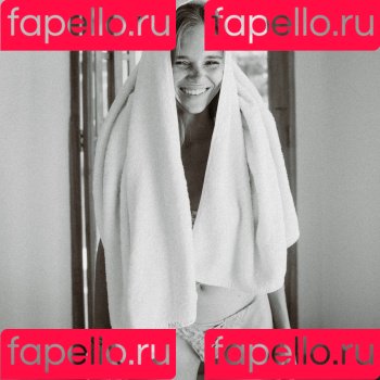 6nesty9_ Onlyfans Photo Gallery 