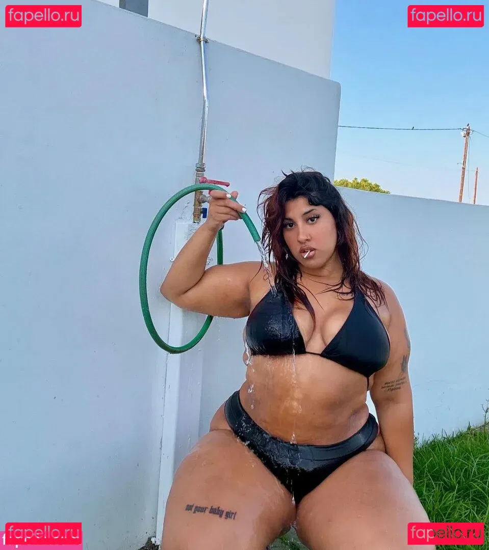 Cchristineabadir Onlyfans Photo Gallery 