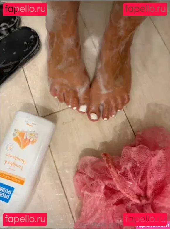 Cchristineabadir Onlyfans Photo Gallery 