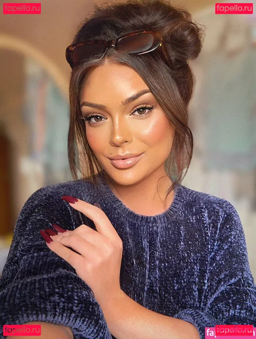 Imogen Loxley Onlyfans Photo Gallery 