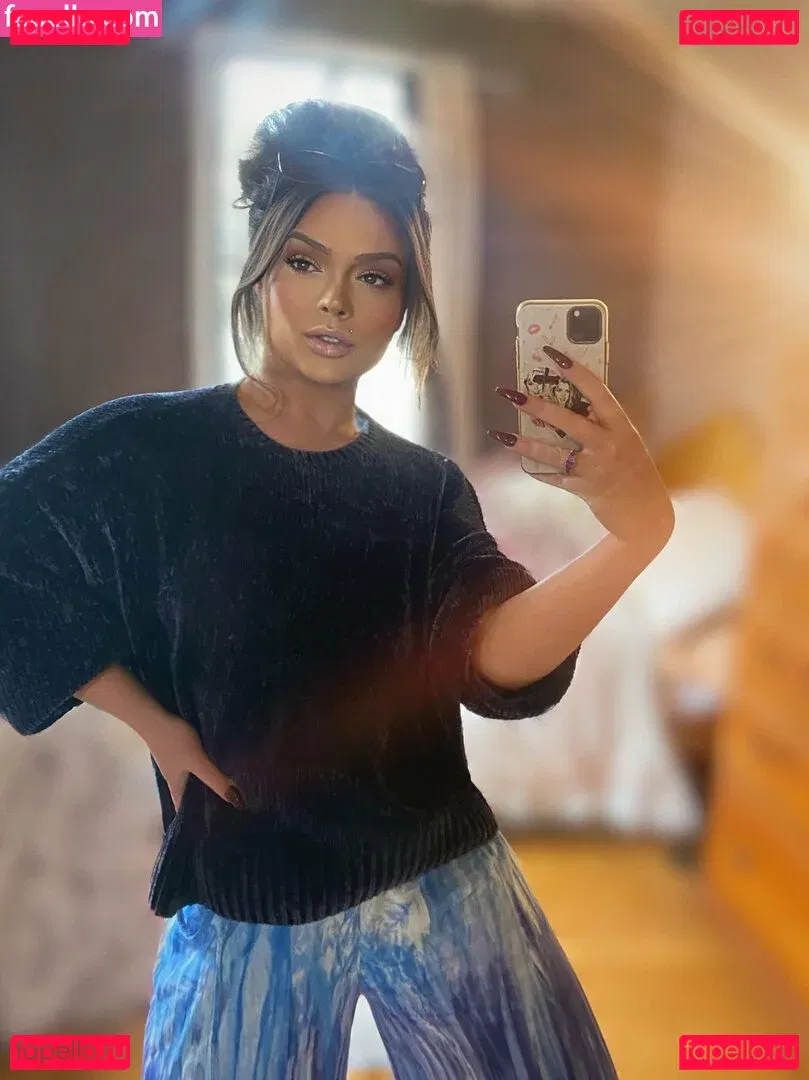 Imogen Loxley Onlyfans Photo Gallery 