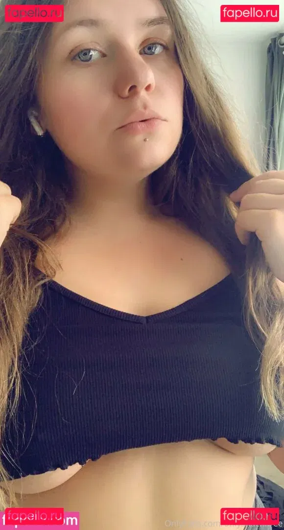 onlysnuchifree Onlyfans Photo Gallery 