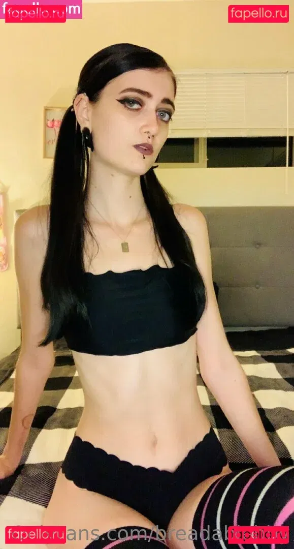 breadablebby Onlyfans Photo Gallery 