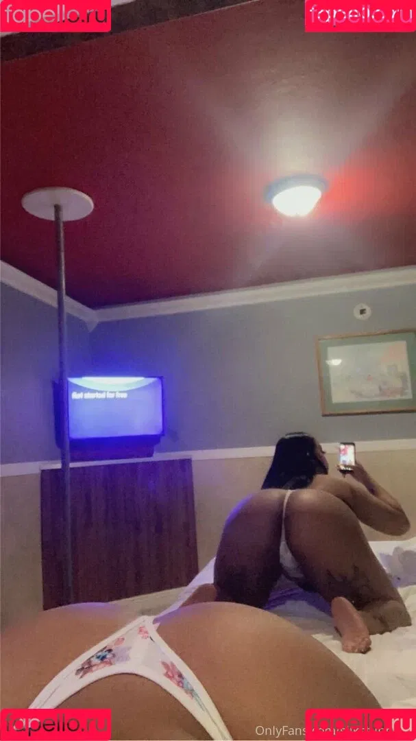 silkstunnaaa Onlyfans Photo Gallery 