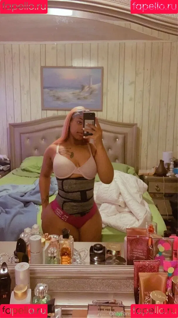 silkstunnaaa Onlyfans Photo Gallery 