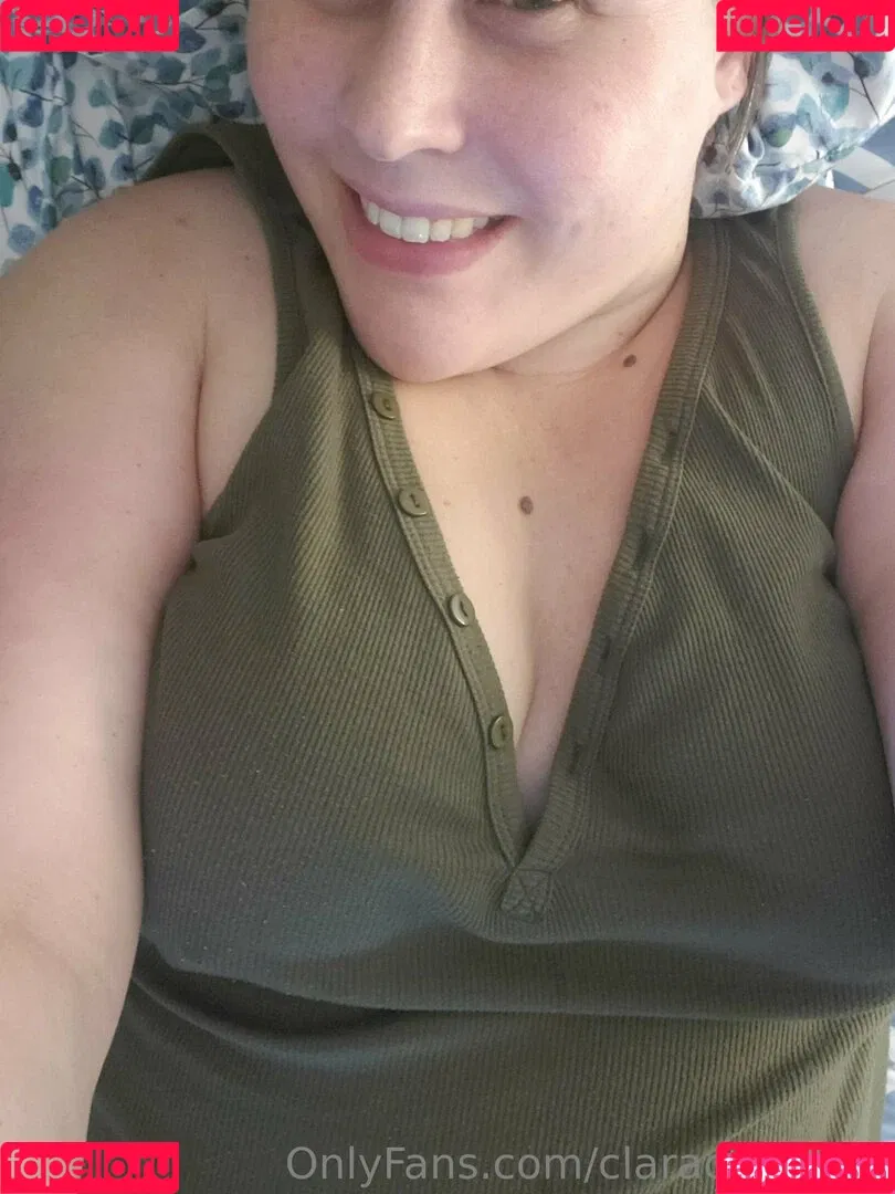 claracrispfree Onlyfans Photo Gallery 