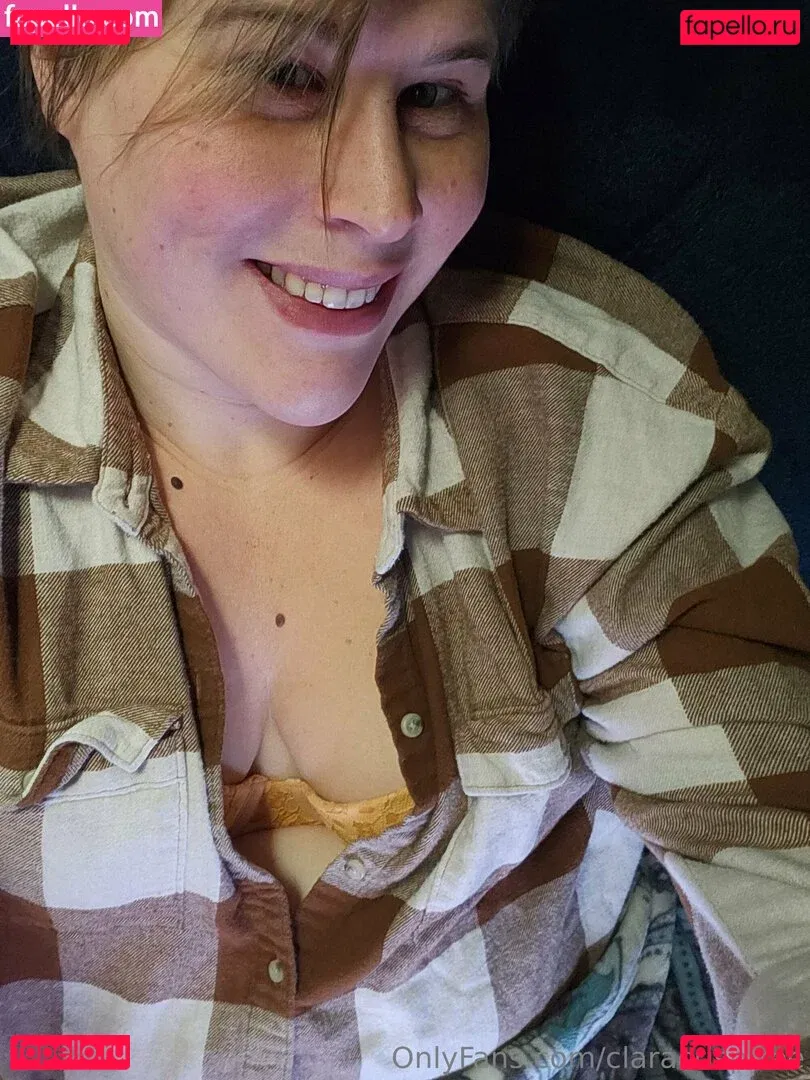 claracrispfree Onlyfans Photo Gallery 