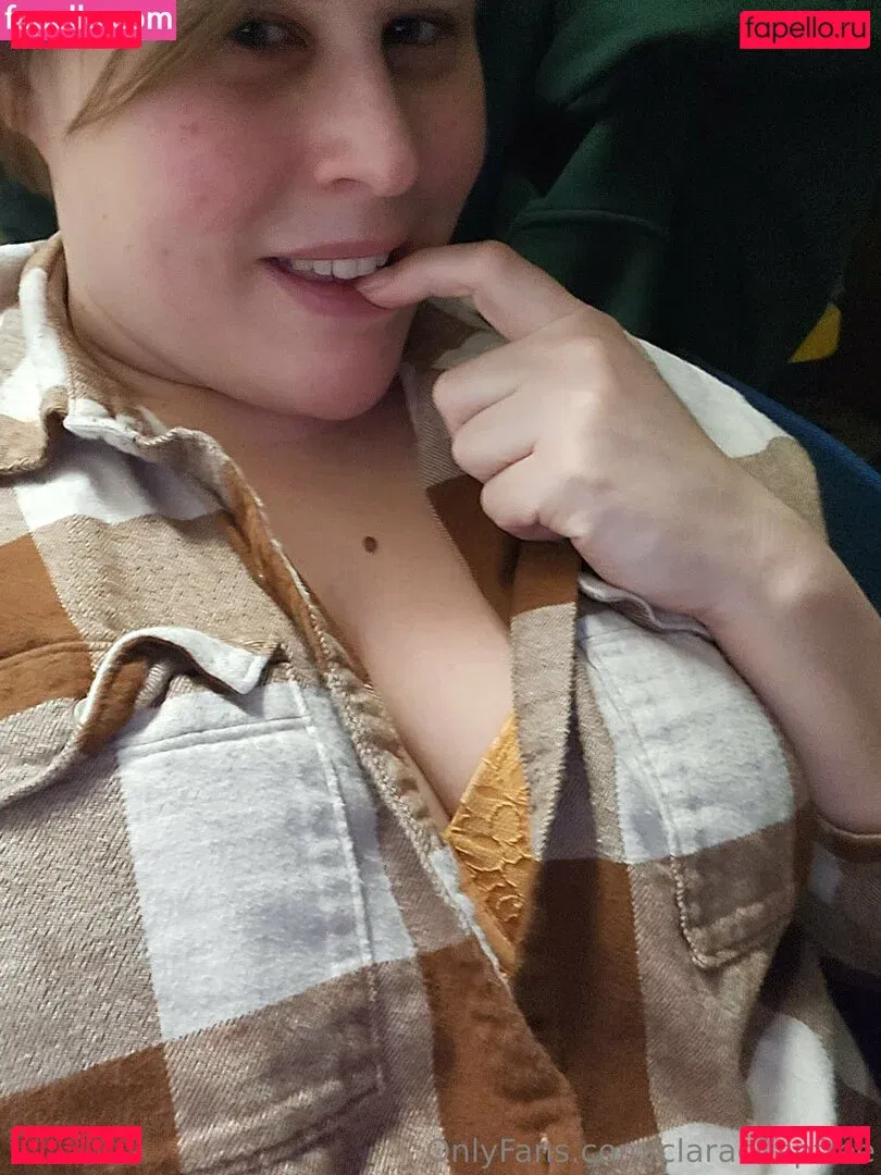 claracrispfree Onlyfans Photo Gallery 