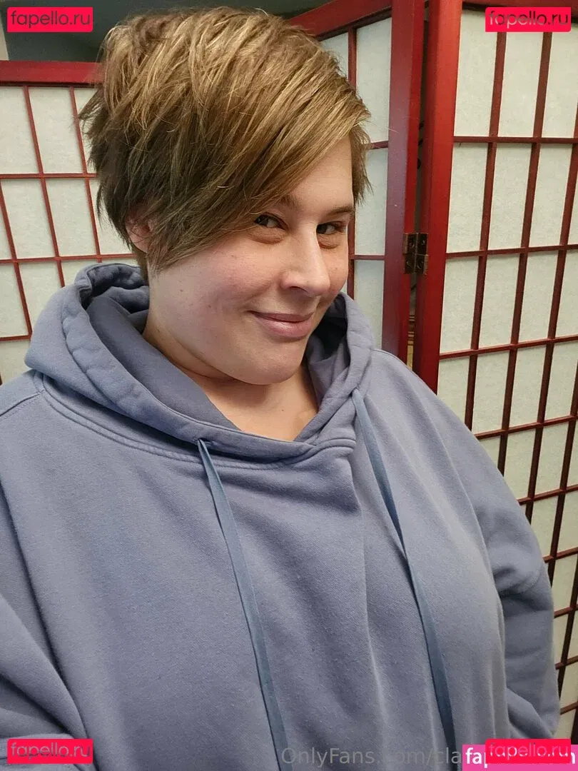 claracrispfree Onlyfans Photo Gallery 