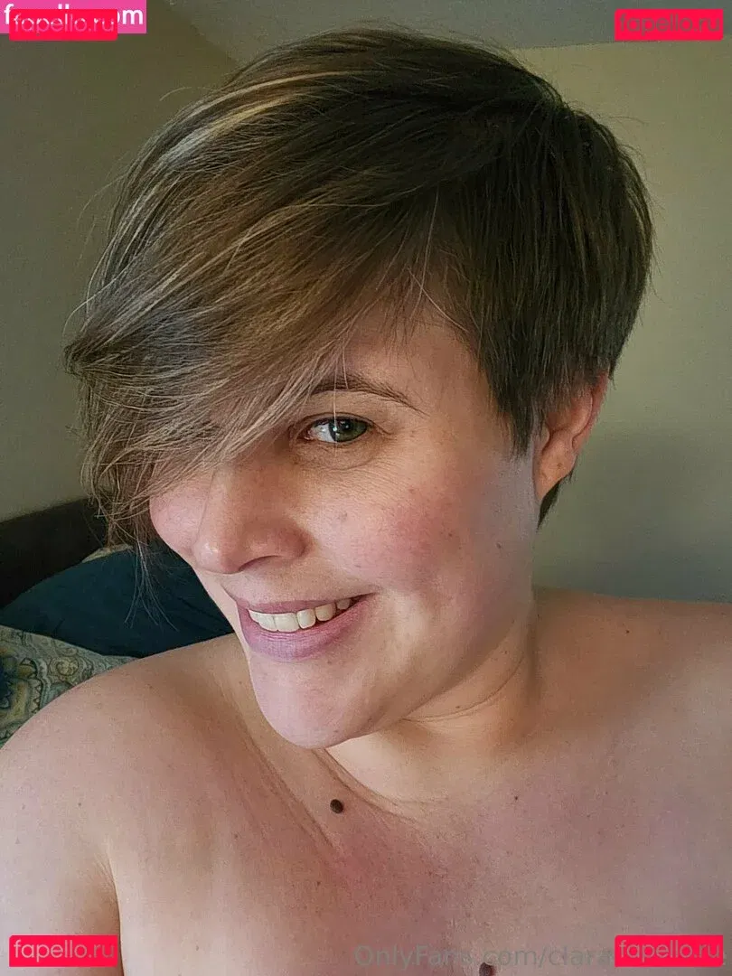 claracrispfree Onlyfans Photo Gallery 