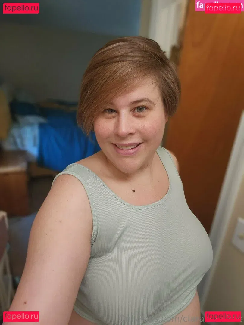 claracrispfree Onlyfans Photo Gallery 