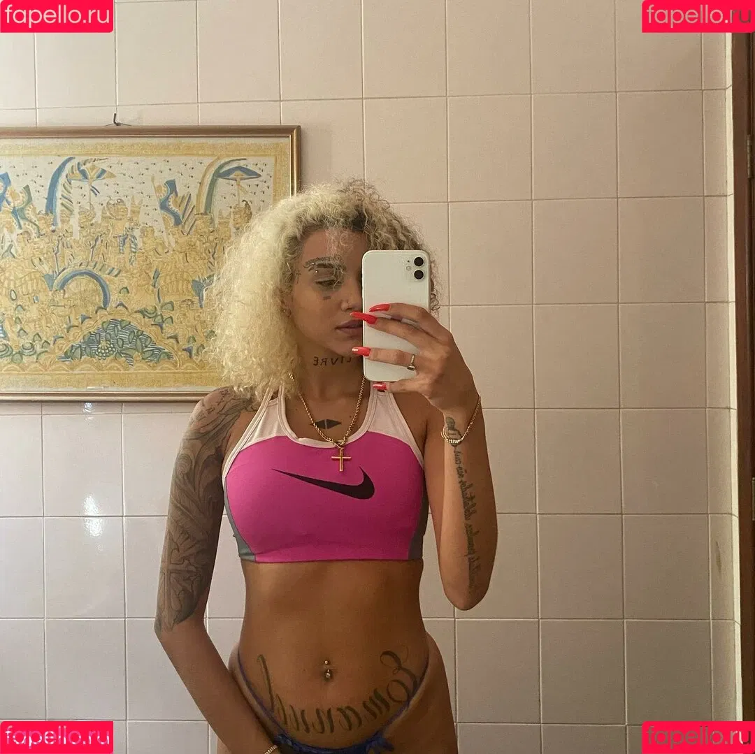 Nabrisa Onlyfans Photo Gallery 