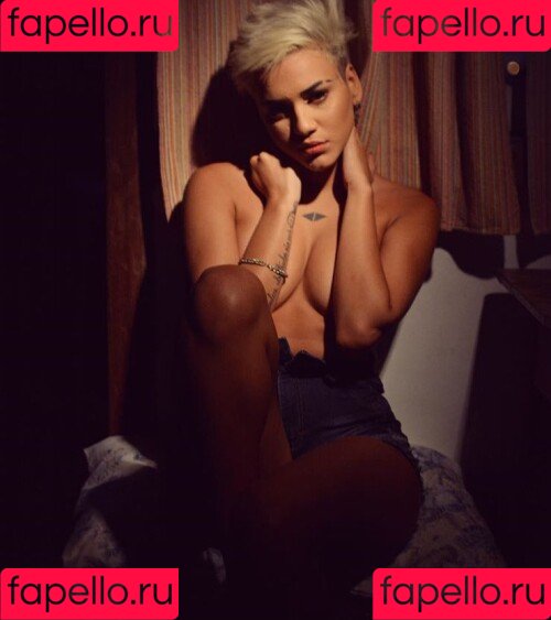 Nabrisa Onlyfans Photo Gallery 