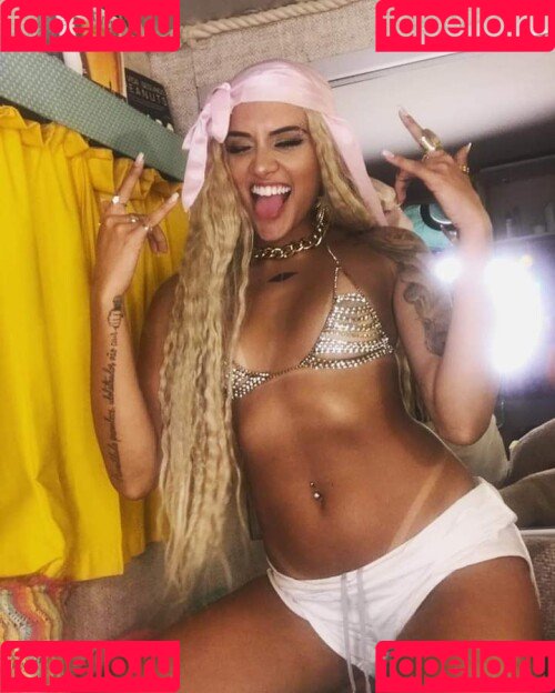 Nabrisa Onlyfans Photo Gallery 