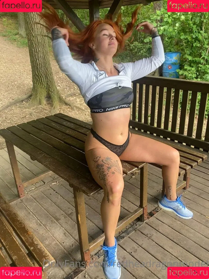 redheadragonmodel Onlyfans Photo Gallery 
