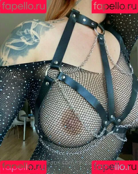 redheadragonmodel Onlyfans Photo Gallery 
