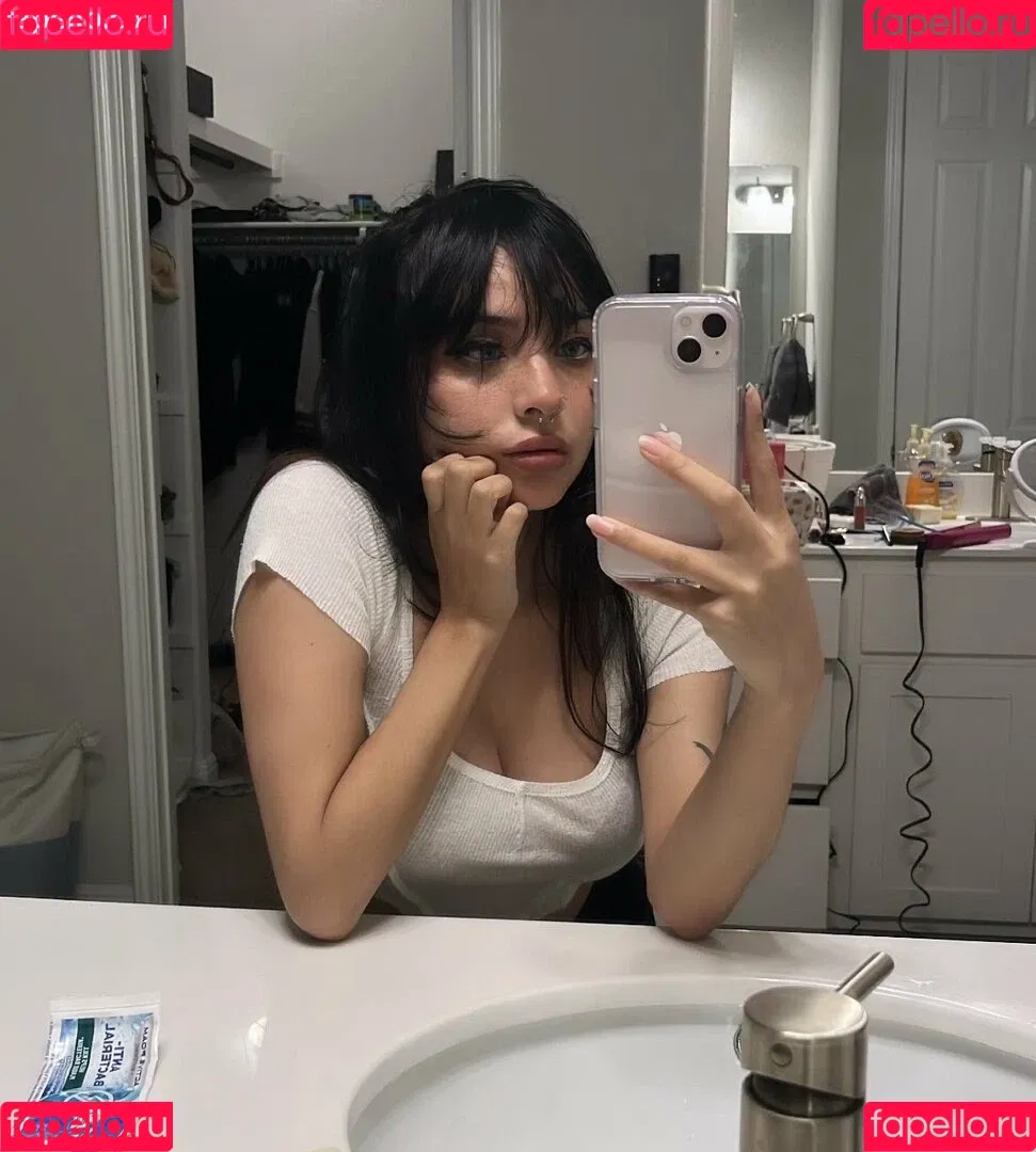 Noodlenom Onlyfans Photo Gallery 