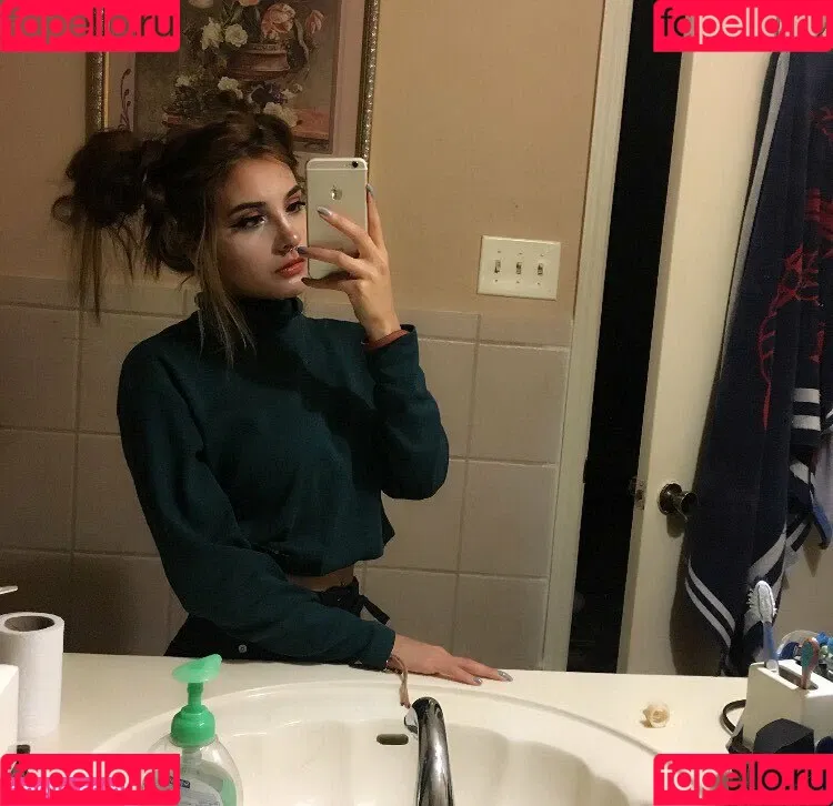 Noodlenom Onlyfans Photo Gallery 
