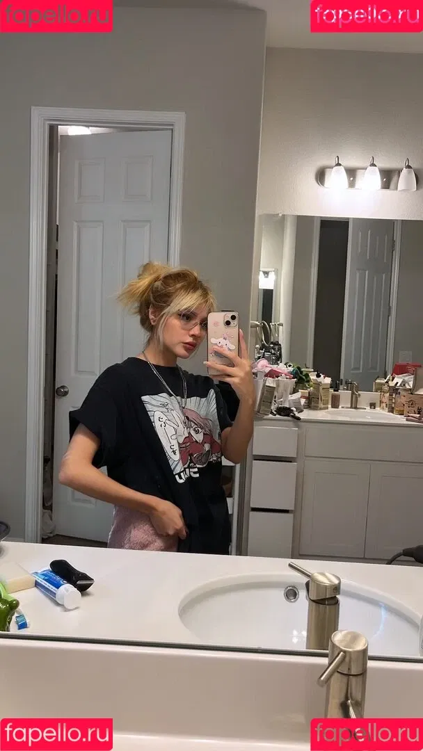 Noodlenom Onlyfans Photo Gallery 
