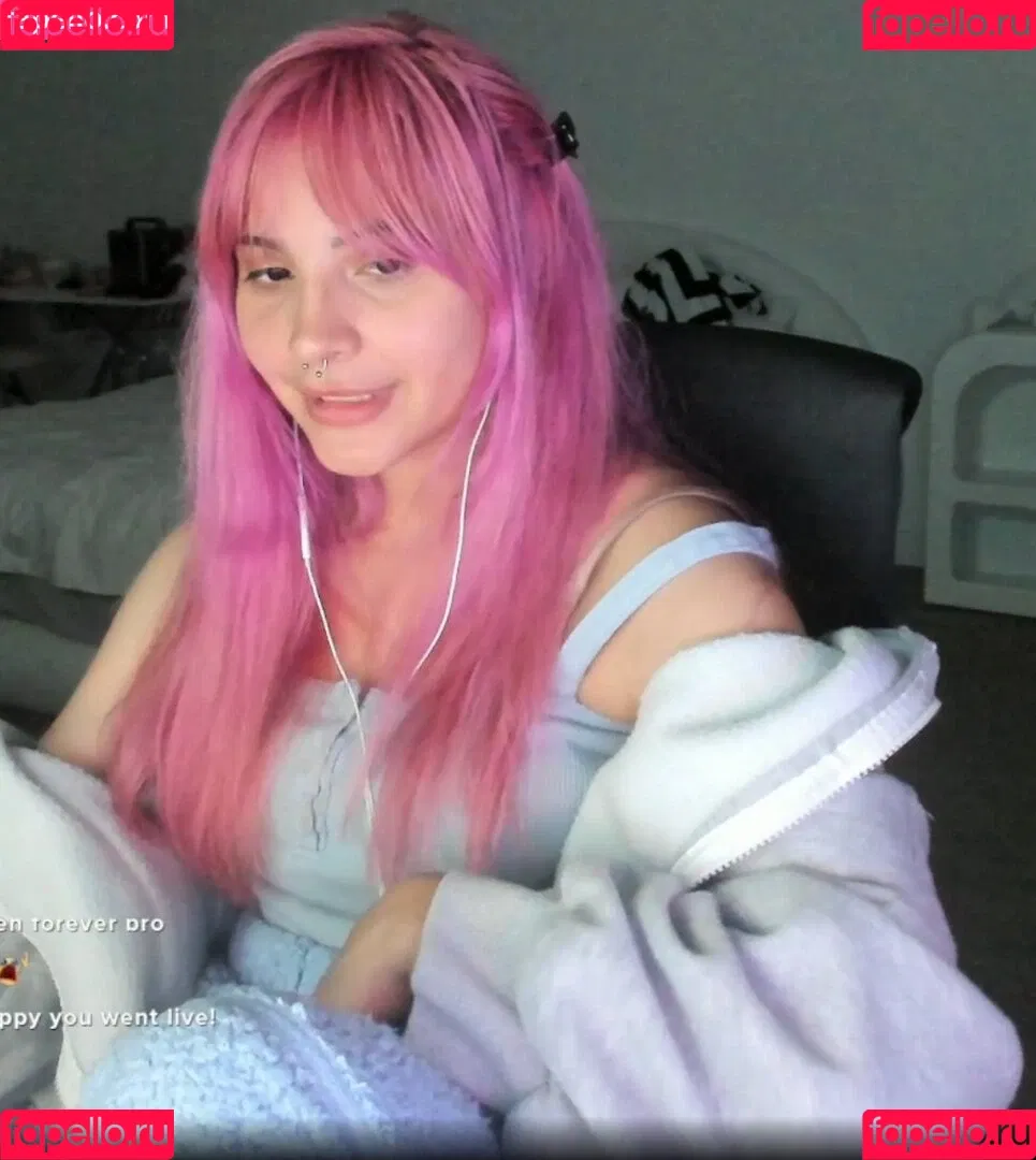 Noodlenom Onlyfans Photo Gallery 