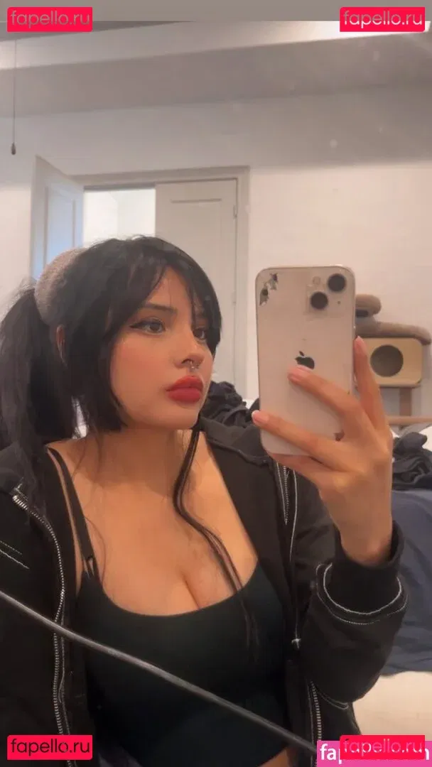 Noodlenom Onlyfans Photo Gallery 