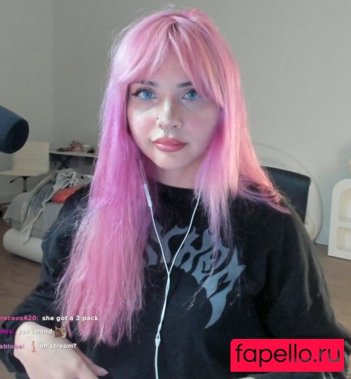 Noodlenom Onlyfans Photo Gallery 