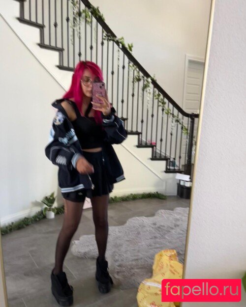 Noodlenom Onlyfans Photo Gallery 