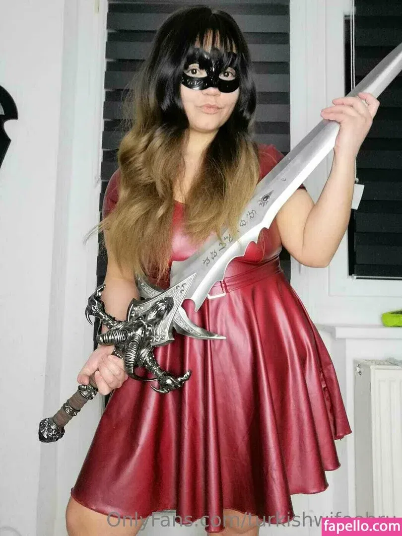 turkishwifeebru Onlyfans Photo Gallery 