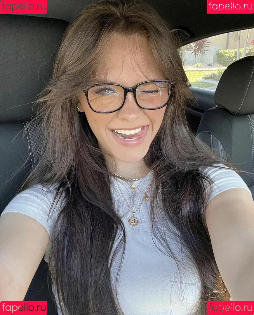 Emma Marie Onlyfans Photo Gallery 