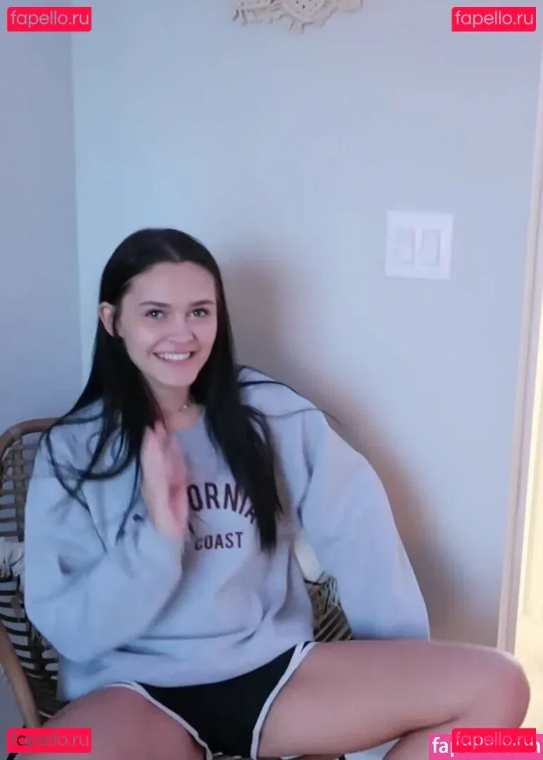 Emma Marie Onlyfans Photo Gallery 