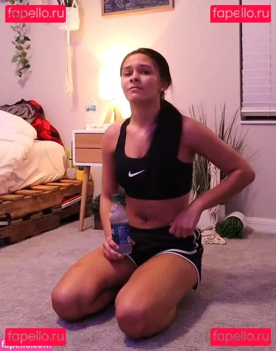 Emma Marie Onlyfans Photo Gallery 