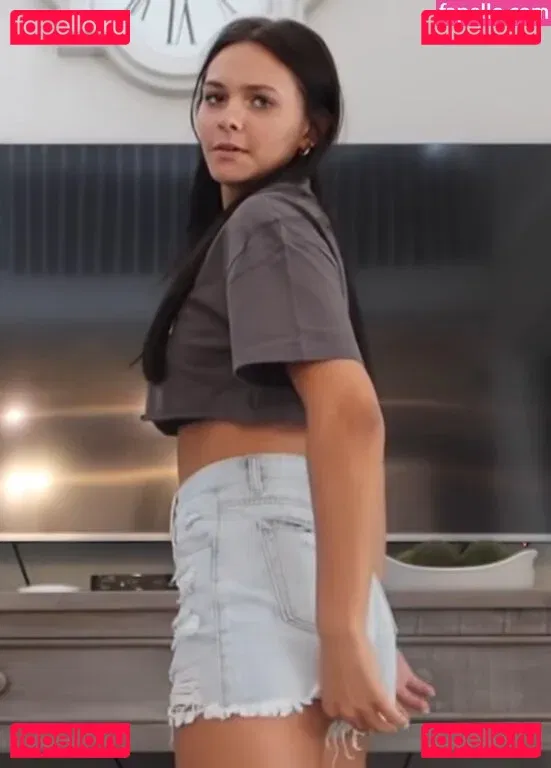 Emma Marie Onlyfans Photo Gallery 