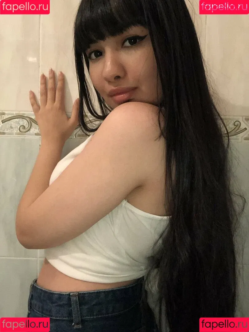 naomieve Onlyfans Photo Gallery 