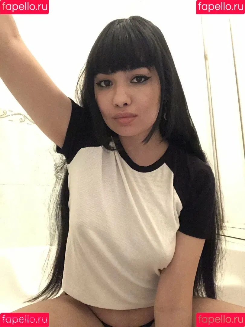 naomieve Onlyfans Photo Gallery 
