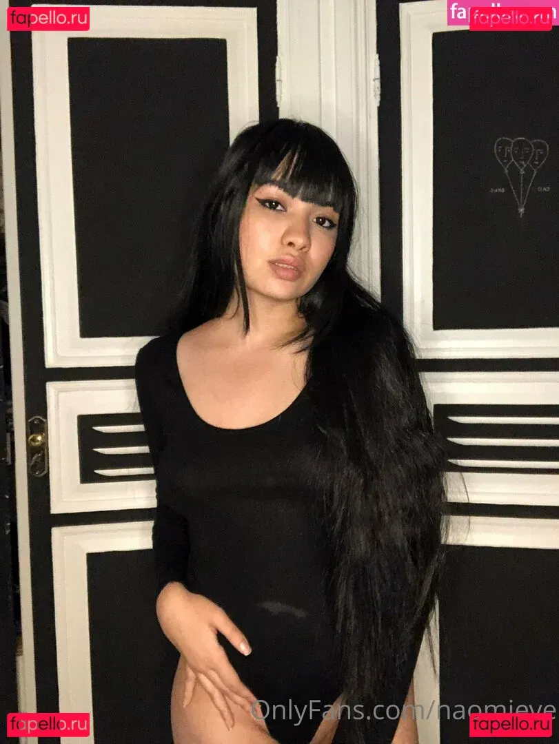 naomieve Onlyfans Photo Gallery 