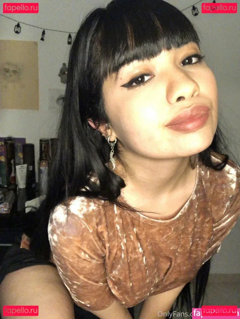 naomieve Onlyfans Photo Gallery 