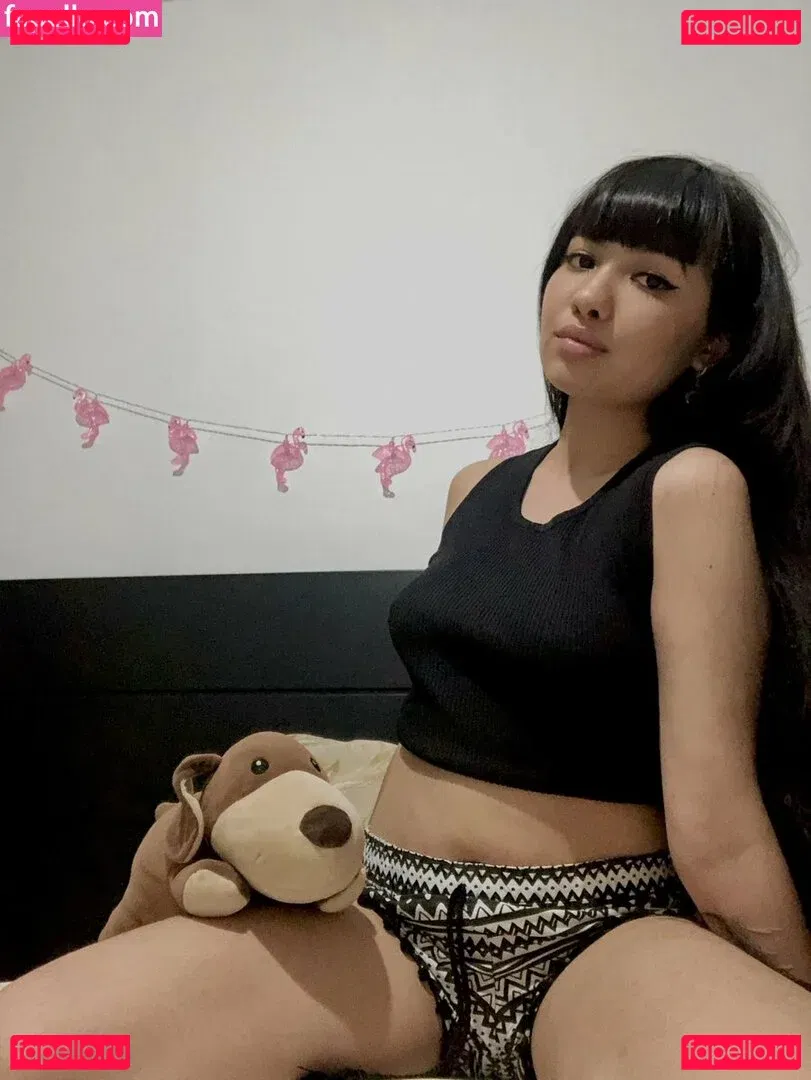 naomieve Onlyfans Photo Gallery 