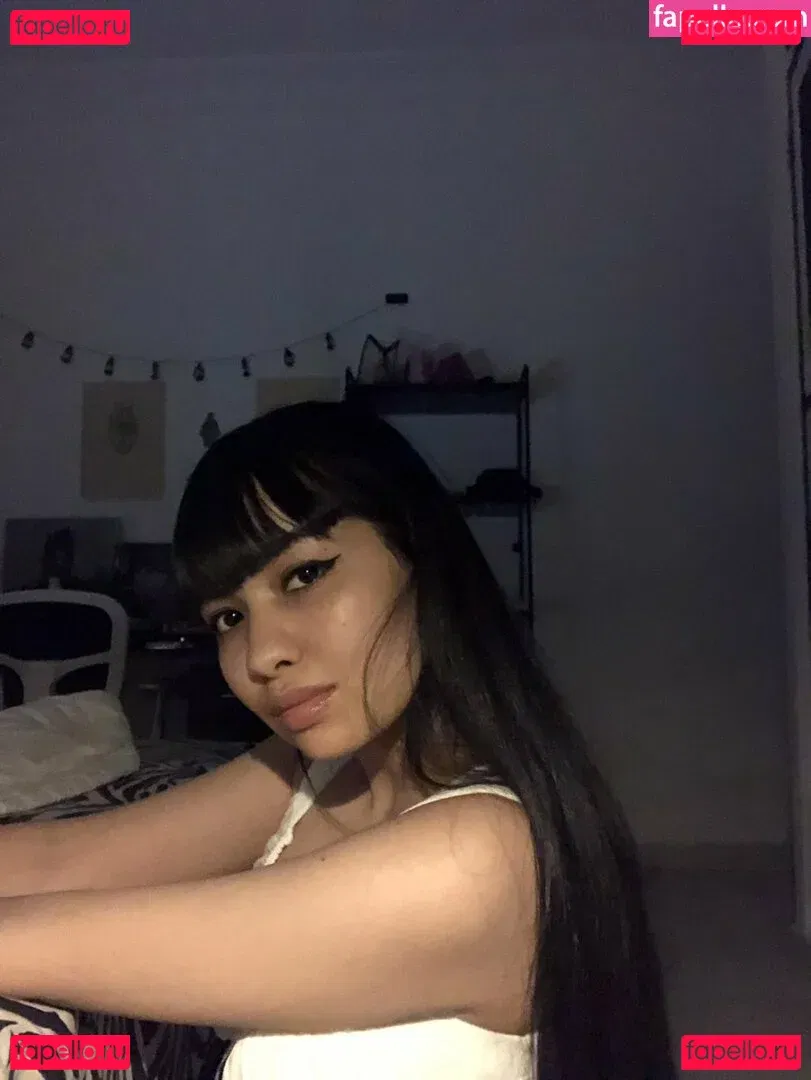 naomieve Onlyfans Photo Gallery 