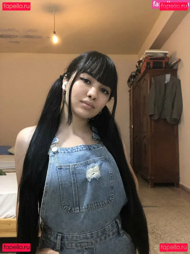 naomieve Onlyfans Photo Gallery 